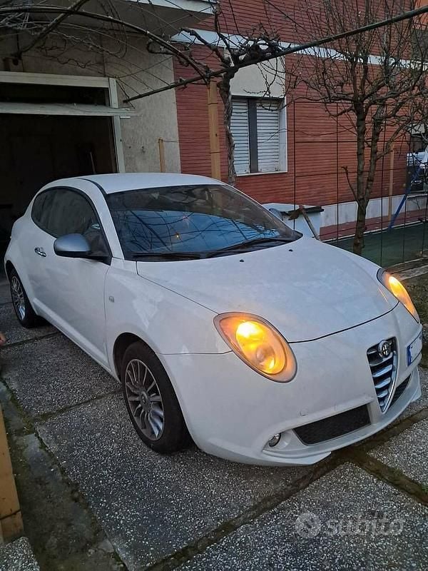 Usata Alfa Romeo MiTo 78 CV (57 kW) 2013 Bianco Utilitaria