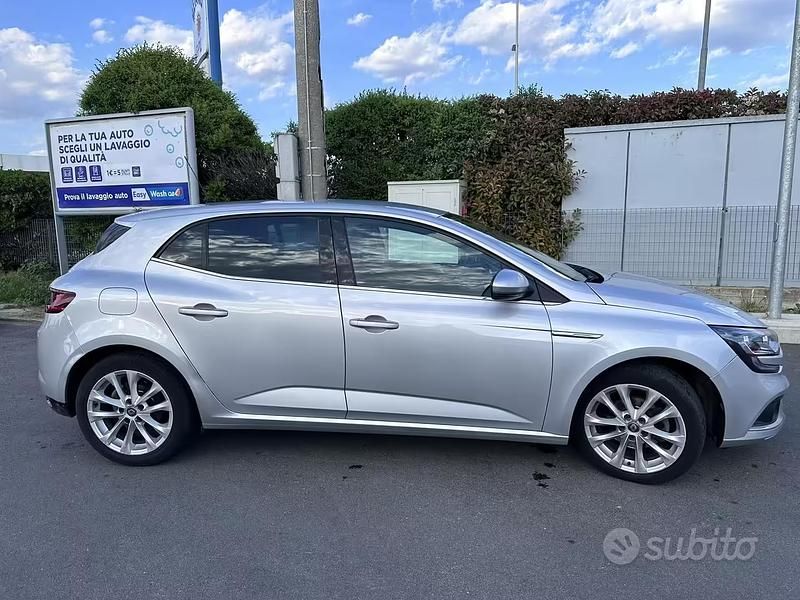 Usata Renault Mégane IV Intens 115 CV (84 kW) 2016 Grigio Berlina