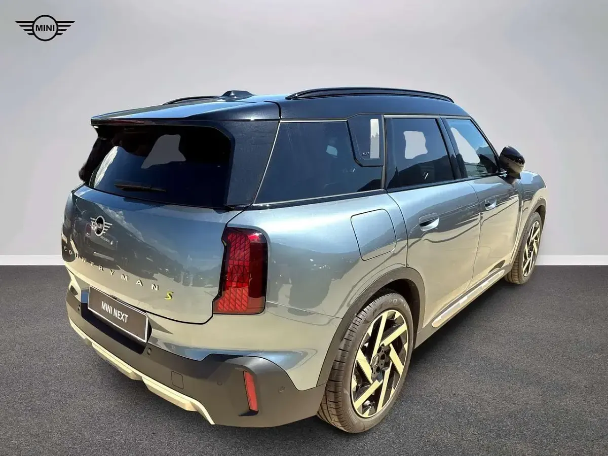Usata Mini Countryman Favoured 225 kW (306 CV) 2025 Verde SUV