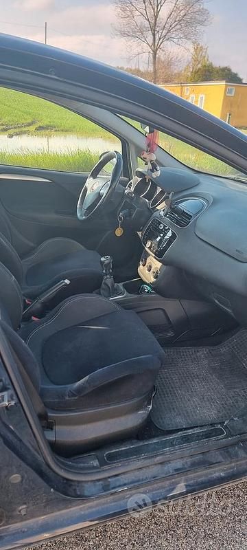 Usata Fiat Punto Evo 77 CV (56 kW) 2014 Blu Utilitaria