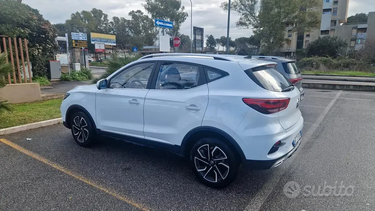 Usata MG ZS 106 CV (77 kW) 2023 Bianco SUV