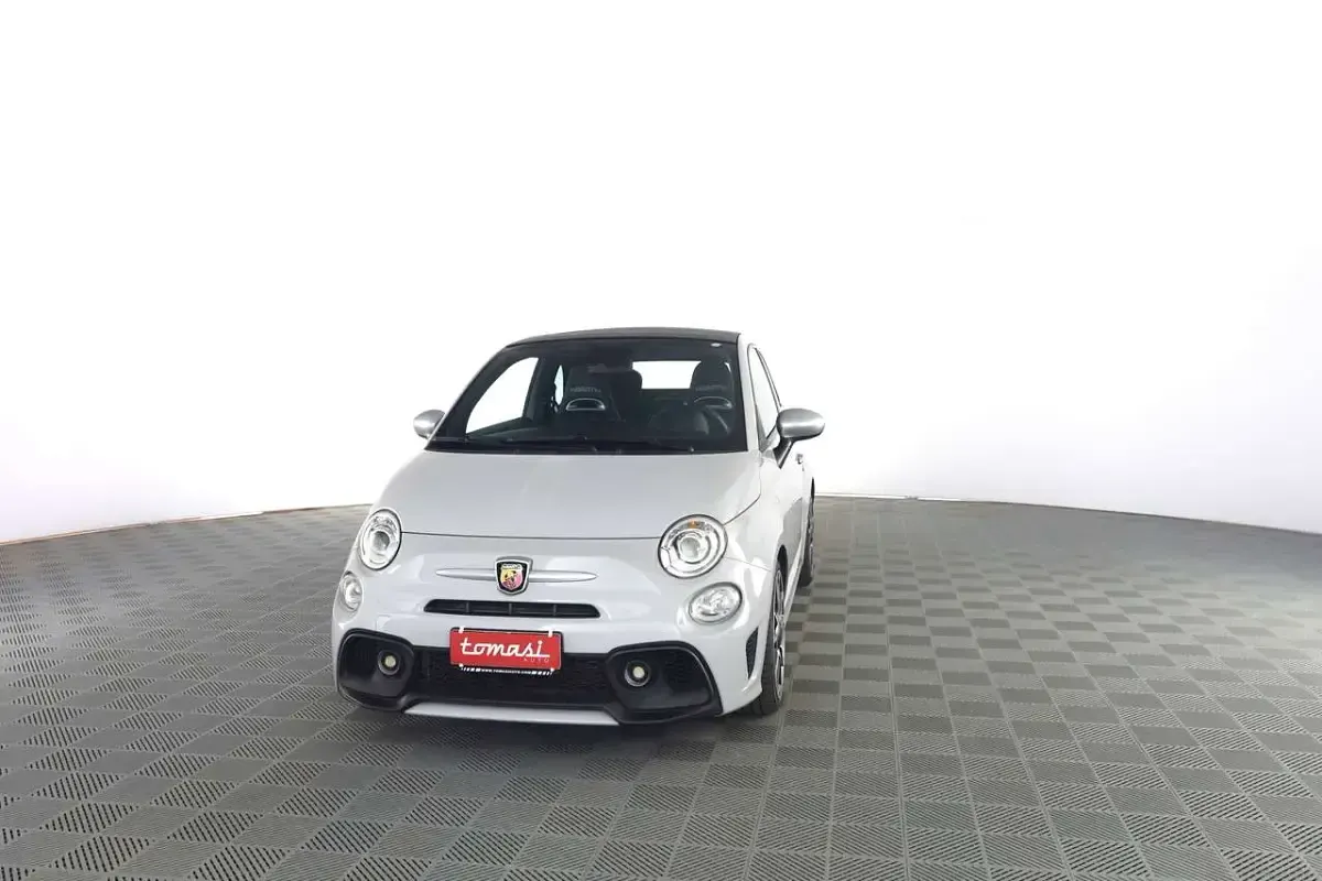 Usata Abarth 595C Turismo 165 CV (121 kW) 2021 Grigio campovolo con capote ne Cabrio