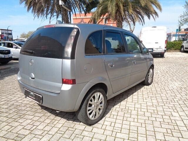 Usata Opel Meriva Enjoy 89 CV (65 kW) 2009 Grigio Monovolume