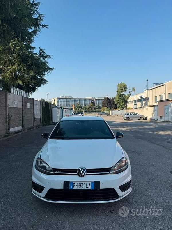 Usata VW Golf VII R-line 125 CV (91 kW) 2017 Bianco Berlina