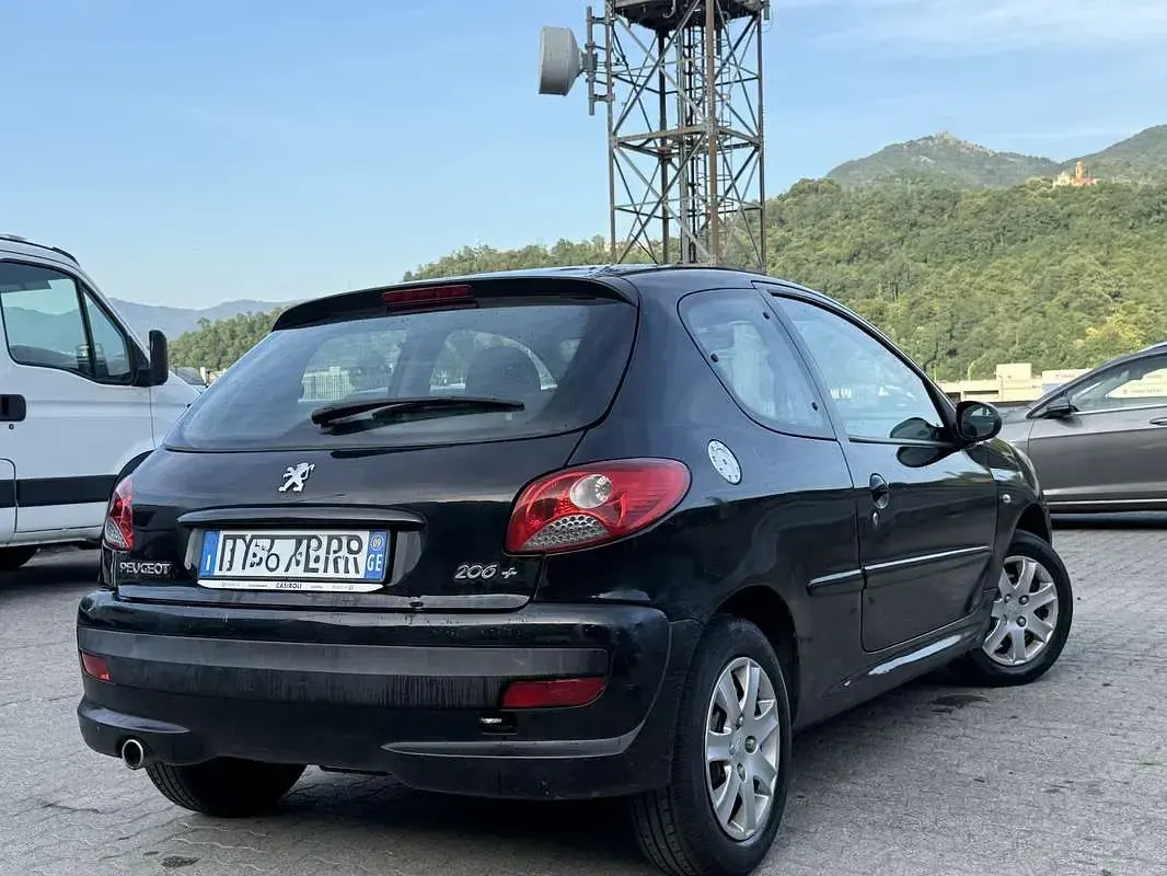 Usata Peugeot 206 60 CV (44 kW) 2009 Berlina