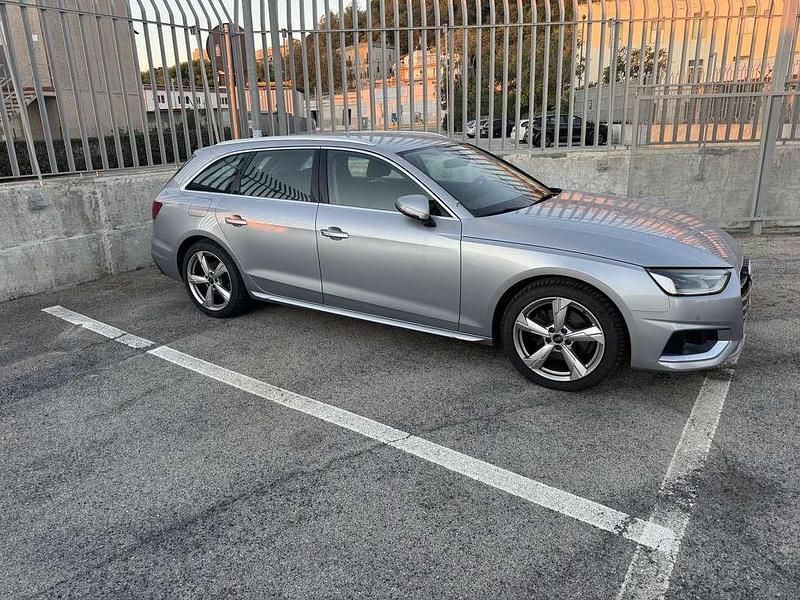 Usata Audi A4 Advanced Plus 136 CV (100 kW) 2021 Argento Station wagon