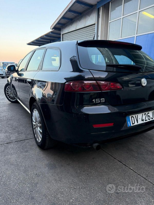 Nero Usata 2007 Alfa Romeo 159 Station wagon | 4500 € (Molto cara) - Immagine 1/4