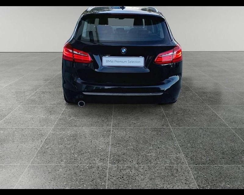 Usata BMW 216 Active Tourer Luxury Line 116 CV (85 kW) 2021 Nero metallizzato Monovolume