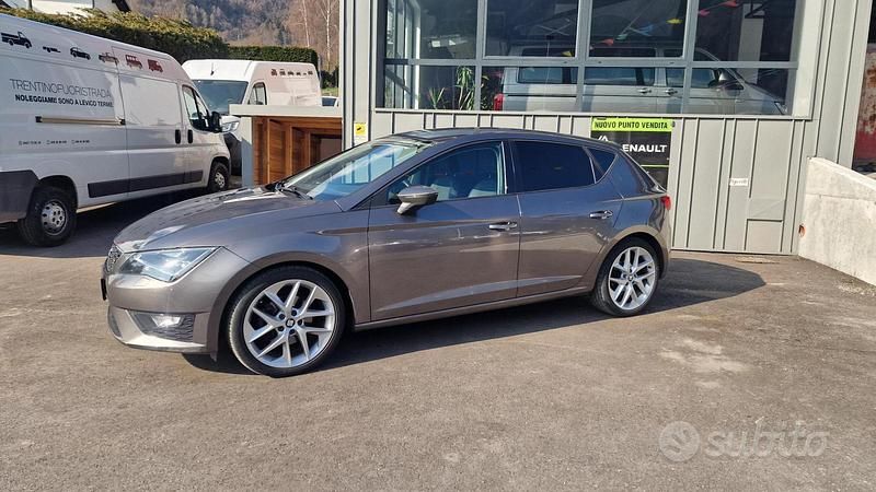 Usata Seat Leon FR 125 CV (91 kW) 2016 Grigio Berlina