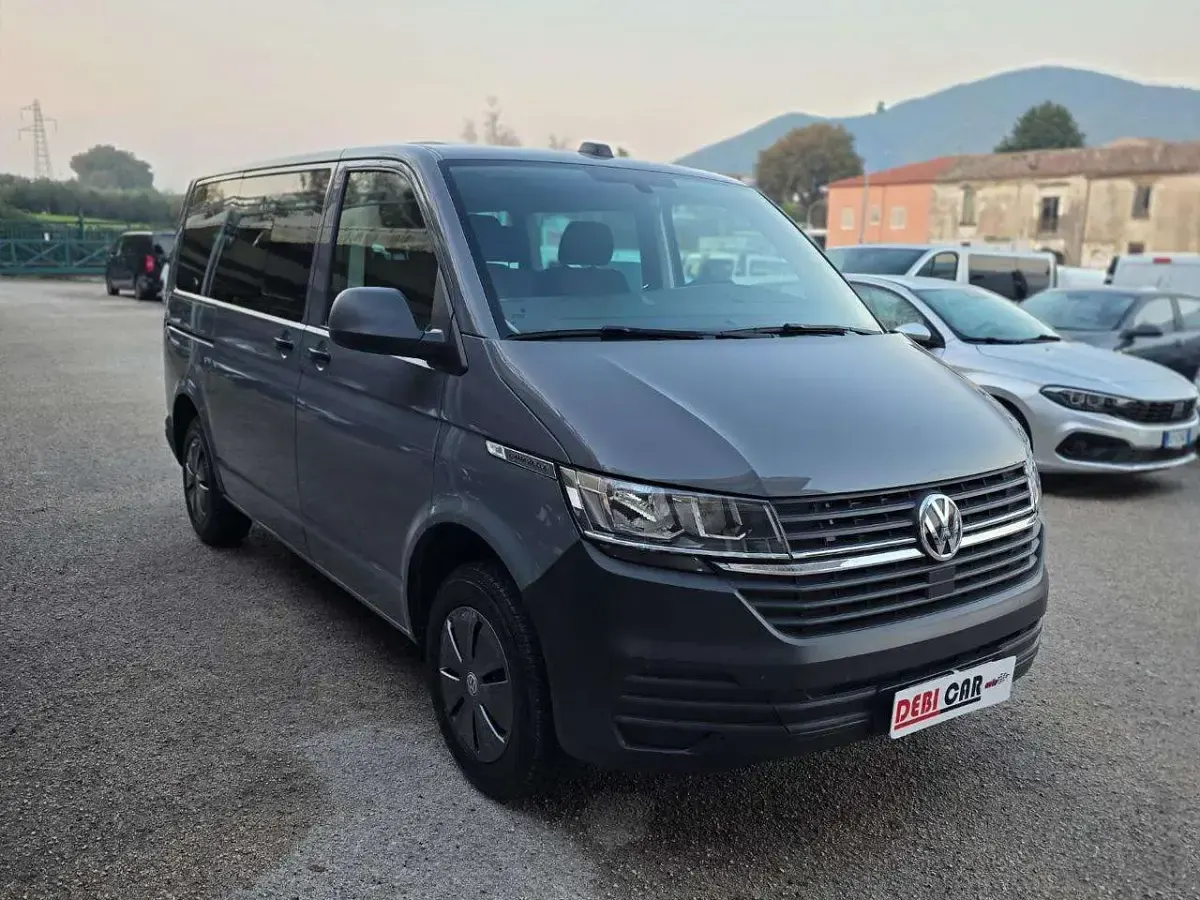 Usata Renault Trafic 110 CV (80 kW) 2022 Grigio scuro Monovolume