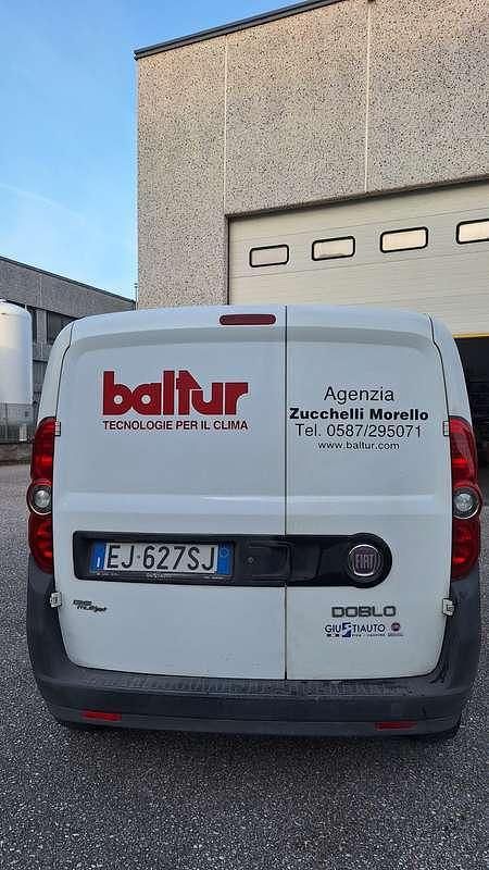 Usata Fiat Doblò 135 CV (99 kW) 2011 Bianco Monovolume