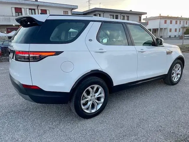 Usata Land Rover Discovery HSE Luxury 240 CV (176 kW) 2019 Bianco SUV
