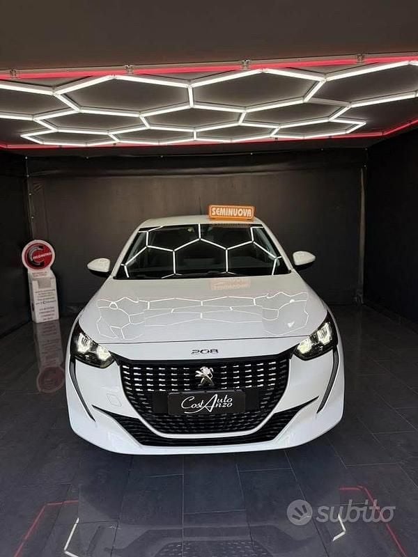Usata Peugeot 208 Allure 75 CV (55 kW) 2020 Bianco Utilitaria