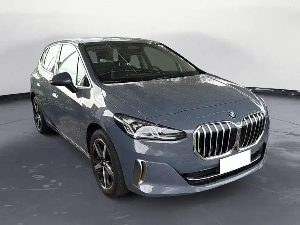 Usata BMW 218 Luxury Line 149 CV (109 kW) 2022 Grigio Station wagon