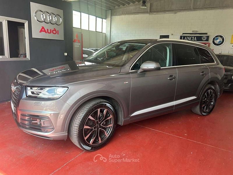Usata Audi Q7 Ambiente 218 CV (160 kW) 2017 Grigio SUV