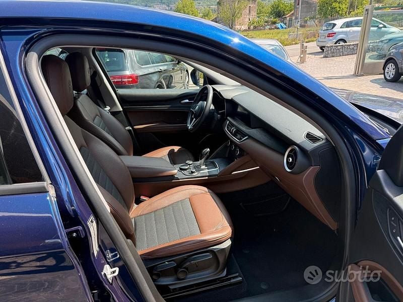 Usata Alfa Romeo Stelvio Super 190 CV (139 kW) 2019 Blu montecarlo SUV