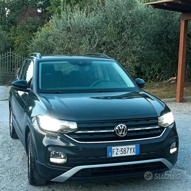 Usata VW T-Cross 116 CV (85 kW) 2020 Grigio SUV