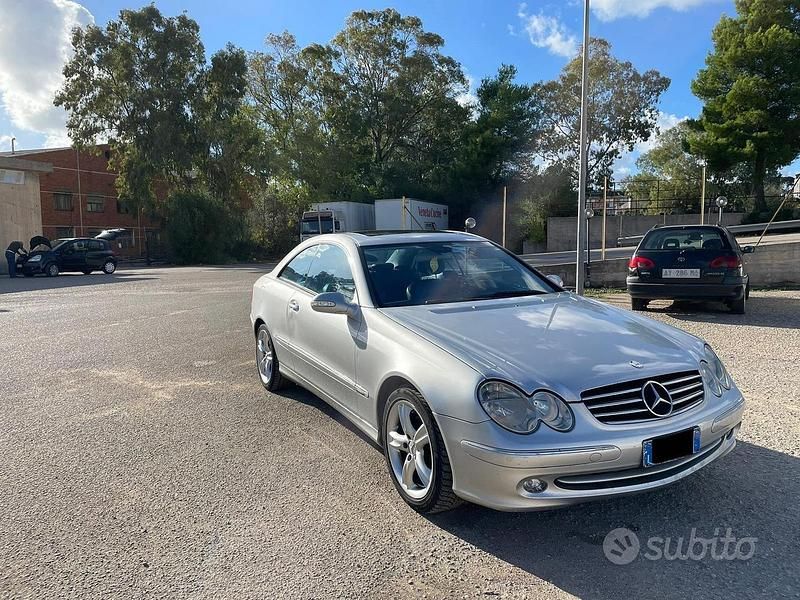 Usata Mercedes CLK270 170 CV (125 kW) 2003 Grigio Coupé