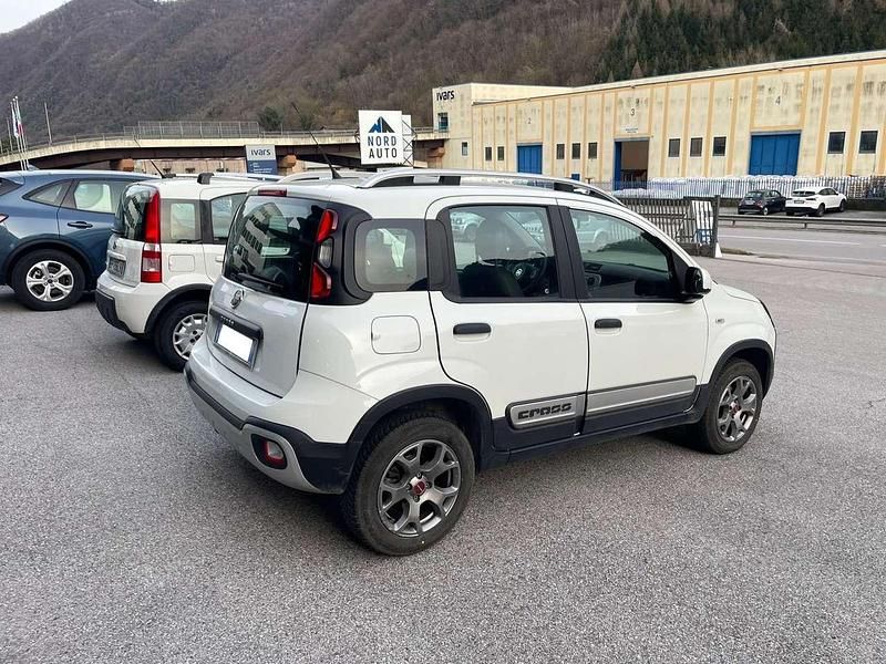 Usata Fiat Panda Cross Cross 90 CV (66 kW) 2016 Bianco Utilitaria