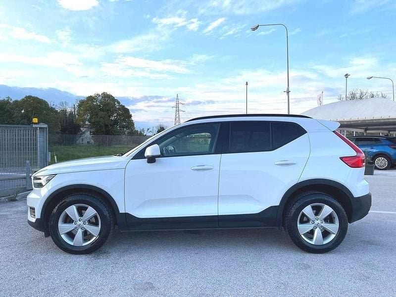 Usata Volvo XC40 Business Edition 150 CV (110 kW) 2018 Bianco SUV