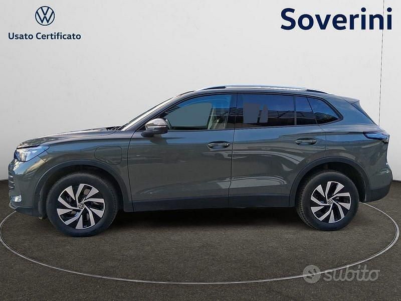Usata VW Tiguan Edition 204 CV (150 kW) 2025 Verde SUV