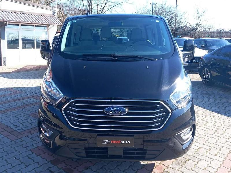 Usata Ford Tourneo 105 CV (77 kW) 2023 Grigio Monovolume