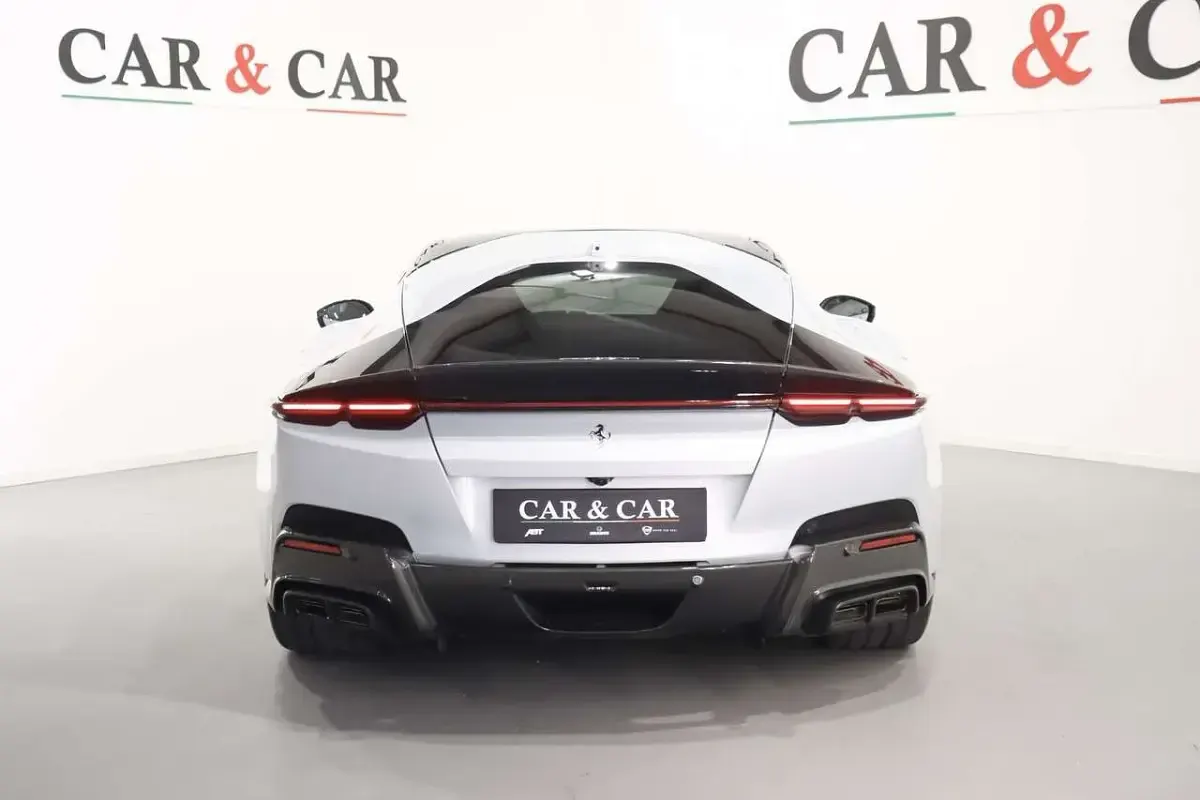 Nuova Ferrari 12 Cilindri 825 CV (606 kW) 2025 Bianco Coupé