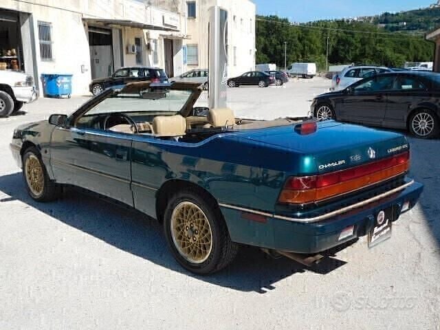 Usata Chrysler Le Baron 140 CV (102 kW) 1993 Verde Cabrio