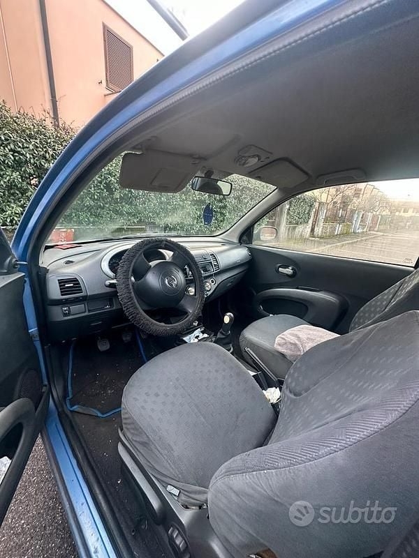 Usata Nissan Micra 65 CV (47 kW) 2004 Blu Utilitaria