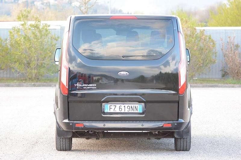 Usata Ford Tourneo Custom 185 CV (136 kW) 2020 Nero Furgone