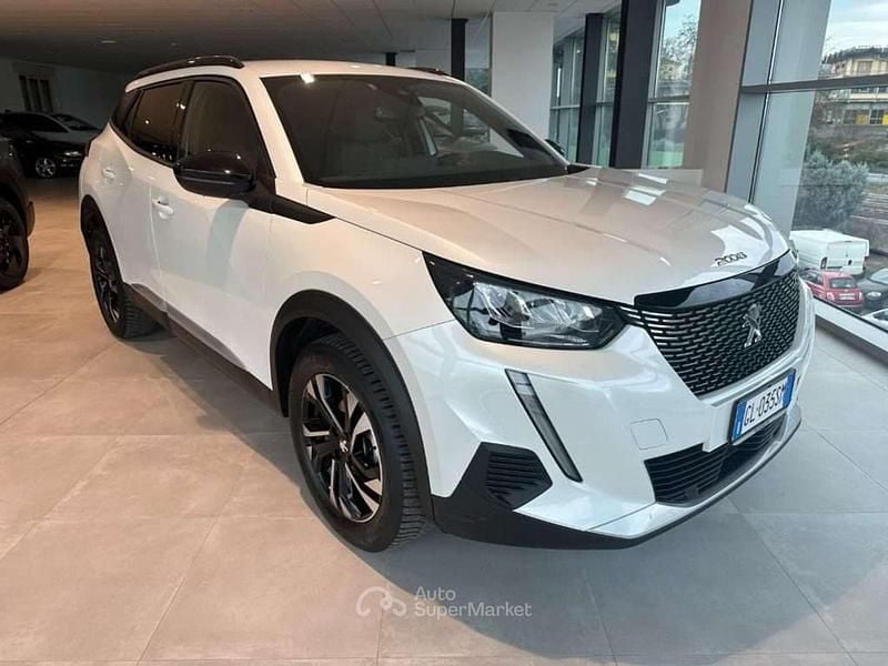 Usata Peugeot 2008 Allure 131 CV (96 kW) 2023 Bianco SUV