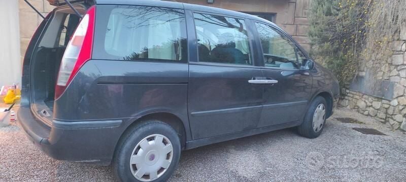 Usata Fiat Ulysse Dynamic 120 CV (88 kW) 2008 Nero Monovolume