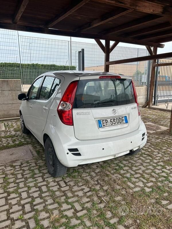 Usata Suzuki Splash 94 CV (69 kW) 2013 Bianco Utilitaria