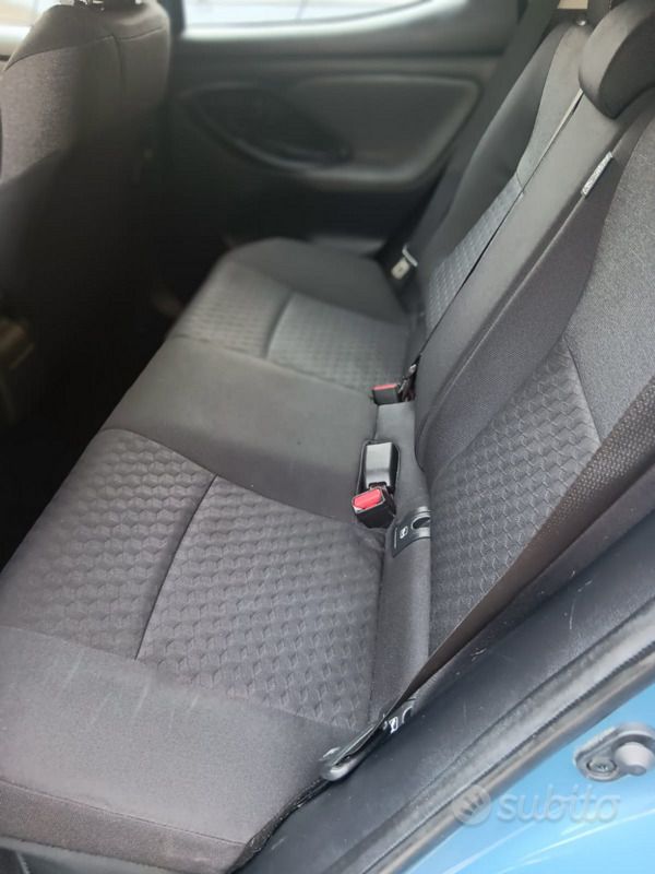 Usata Toyota Yaris Hybrid 2020 Blu Utilitaria