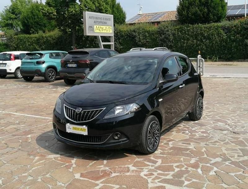 Nero Usata 2023 Lancia Ypsilon Gold Due volumi | 12.500 € (Buon prezzo) - Immagine 1/4