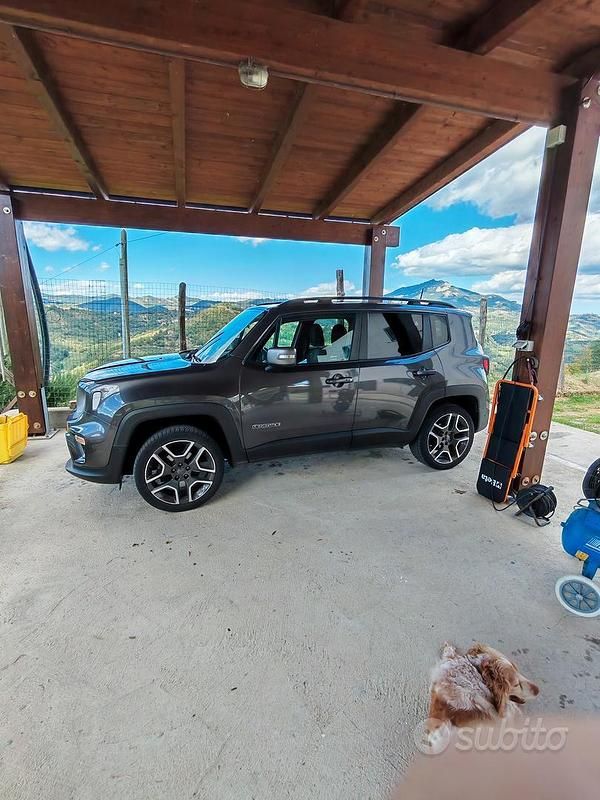 Grigio Usata 2019 Jeep Renegade Limited SUV | 18.500 € (Cara) - Immagine 1/4