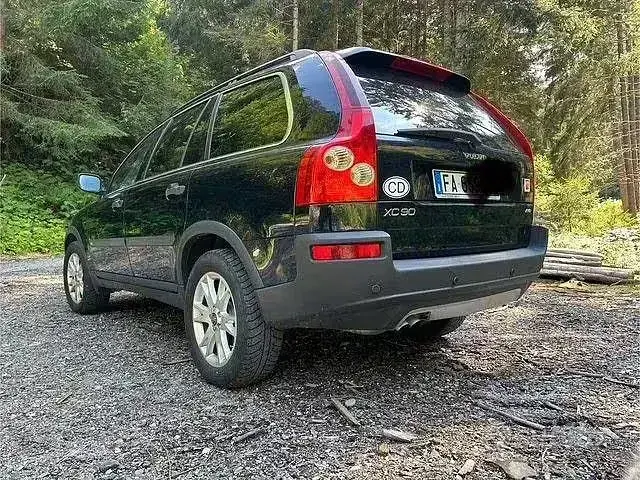Usata Volvo XC90 163 CV (119 kW) 2005 Bluazzurro SUV