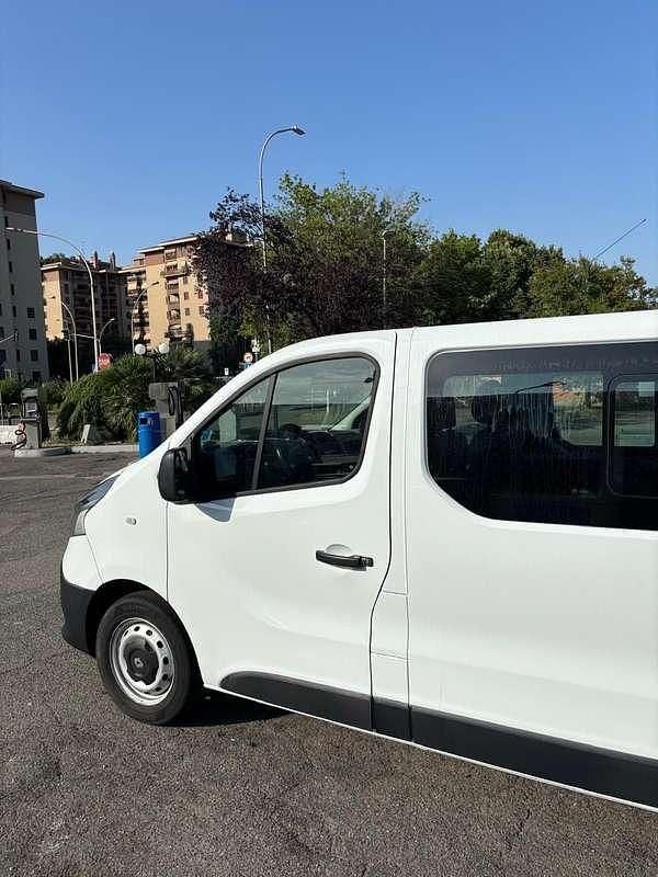 Usata Renault Trafic 120 CV (88 kW) 2015 Monovolume