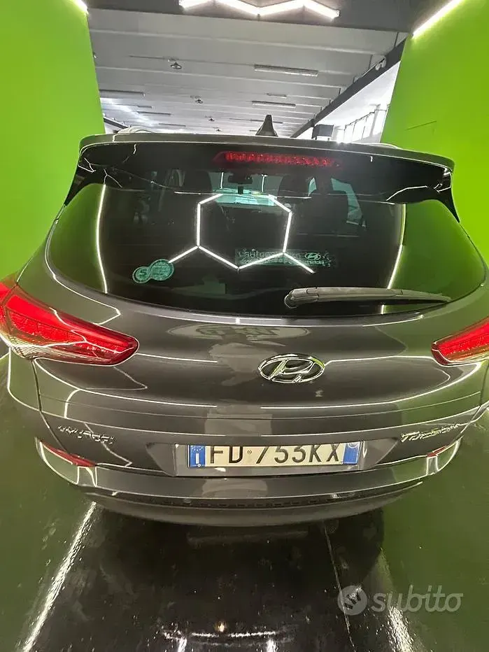 Usata Hyundai Tucson Xpossible 116 CV (85 kW) 2016 Grigio SUV