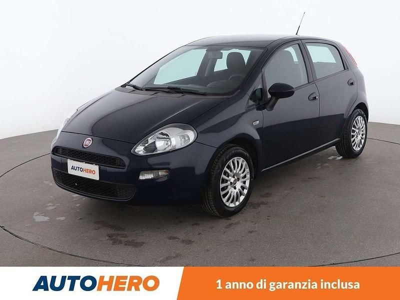 Blu/azzurro Usata 2015 Fiat Punto Street Due volumi | 7999 € (Buon prezzo) - Immagine 1/3