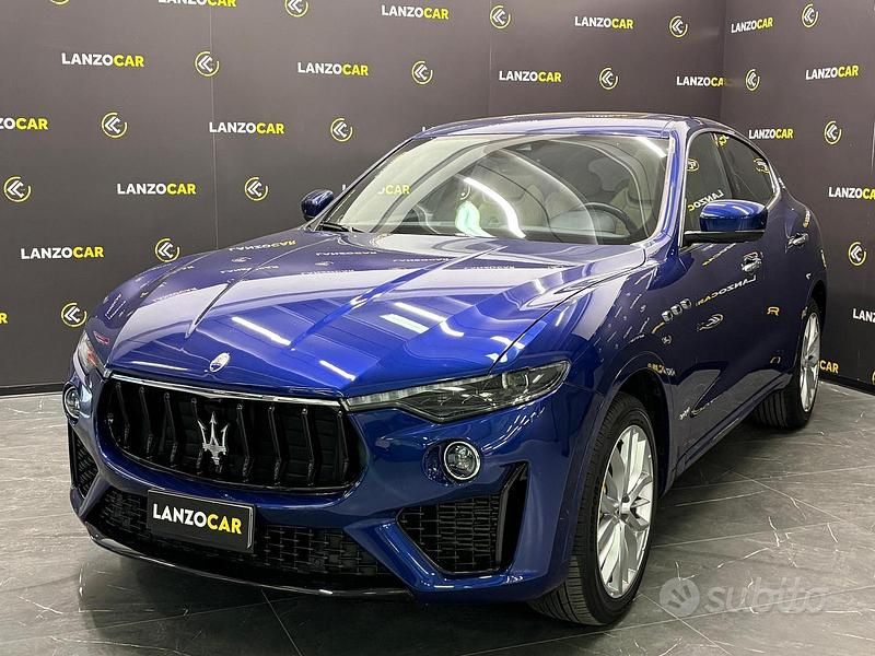 Usata Maserati Levante 275 CV (202 kW) 2021 Blu/azzurro SUV