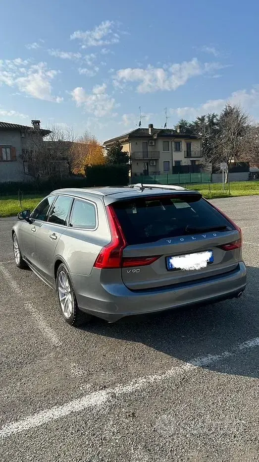Usata Volvo V90 Business Edition 150 CV (110 kW) 2020 Grigio Station wagon