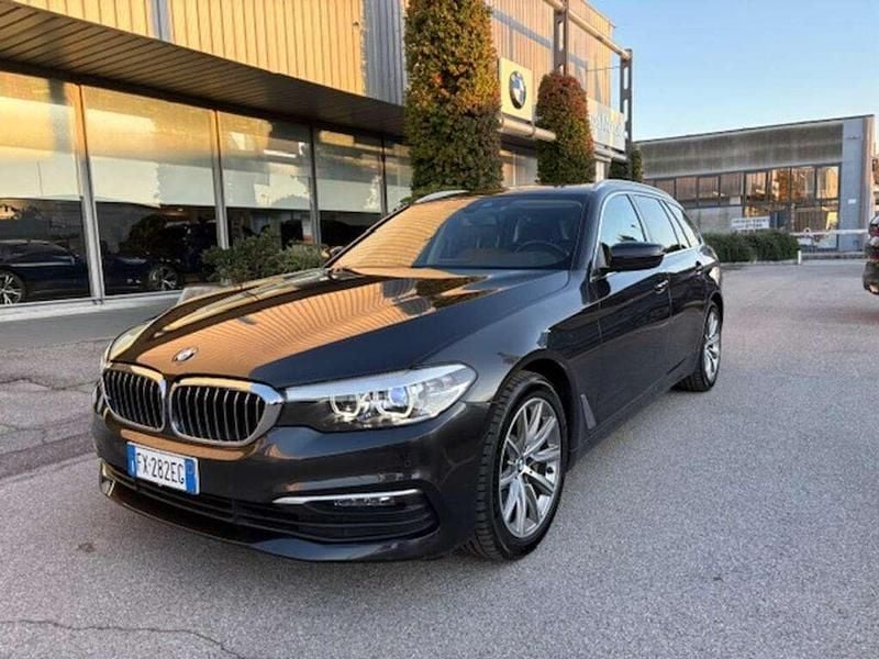 Grigio Usata 2019 BMW 530 Luxury Line Station wagon | 22.500 € (Buon prezzo) - Immagine 1/4