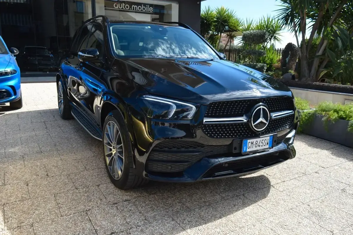 Usata Mercedes GLE300 Premium Plus 271 CV (199 kW) 2023 Nero SUV