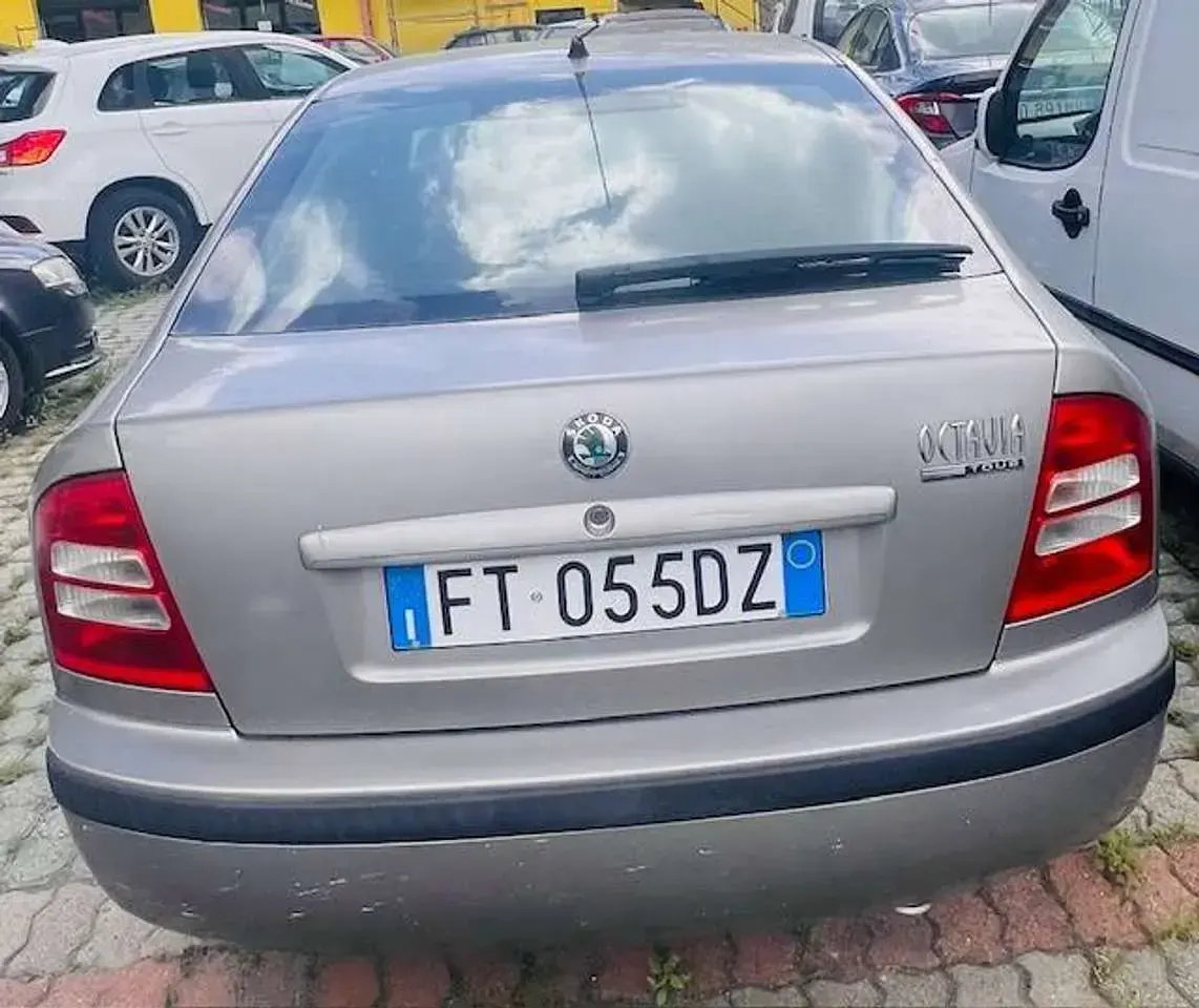 Usata Skoda Octavia 101 CV (74 kW) 2007 Grigio Berlina