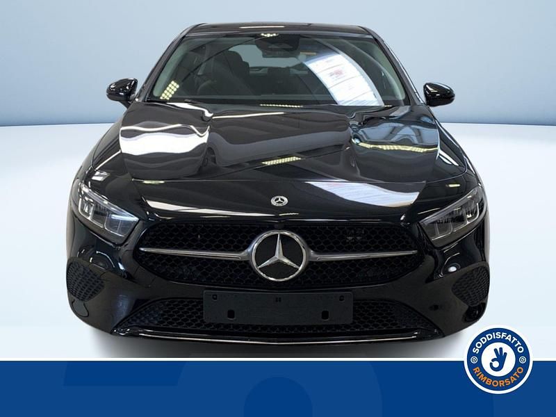 Usata Mercedes A250 Advanced 218 CV (160 kW) 2024 Nero metallizzato Berlina