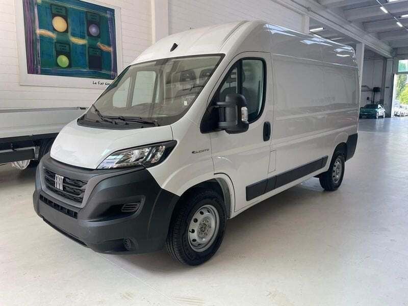 Occasion Fiat E-Ducato 58 kW (79 ch) 2023 Blanc Van
