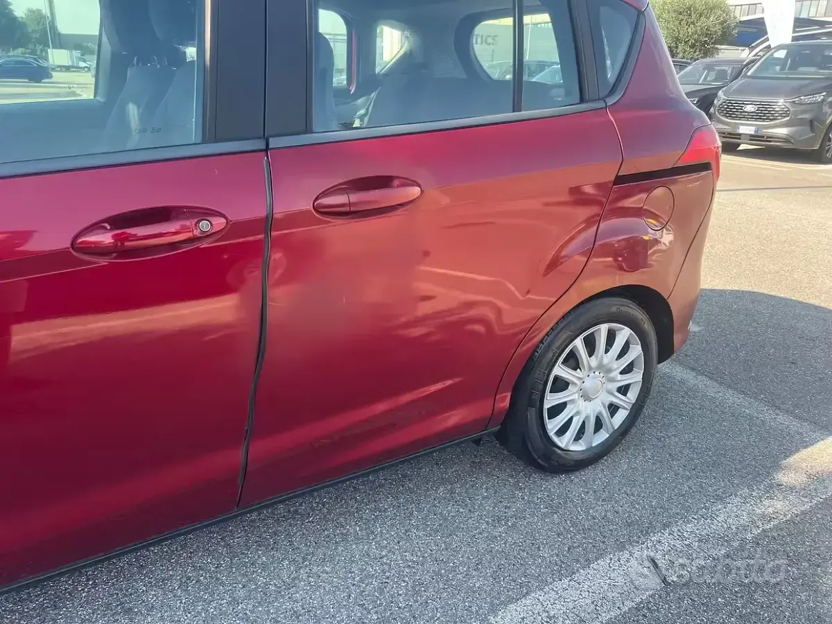 Usata Ford B-MAX Titanium 87 CV (63 kW) 2017 Rosso Monovolume