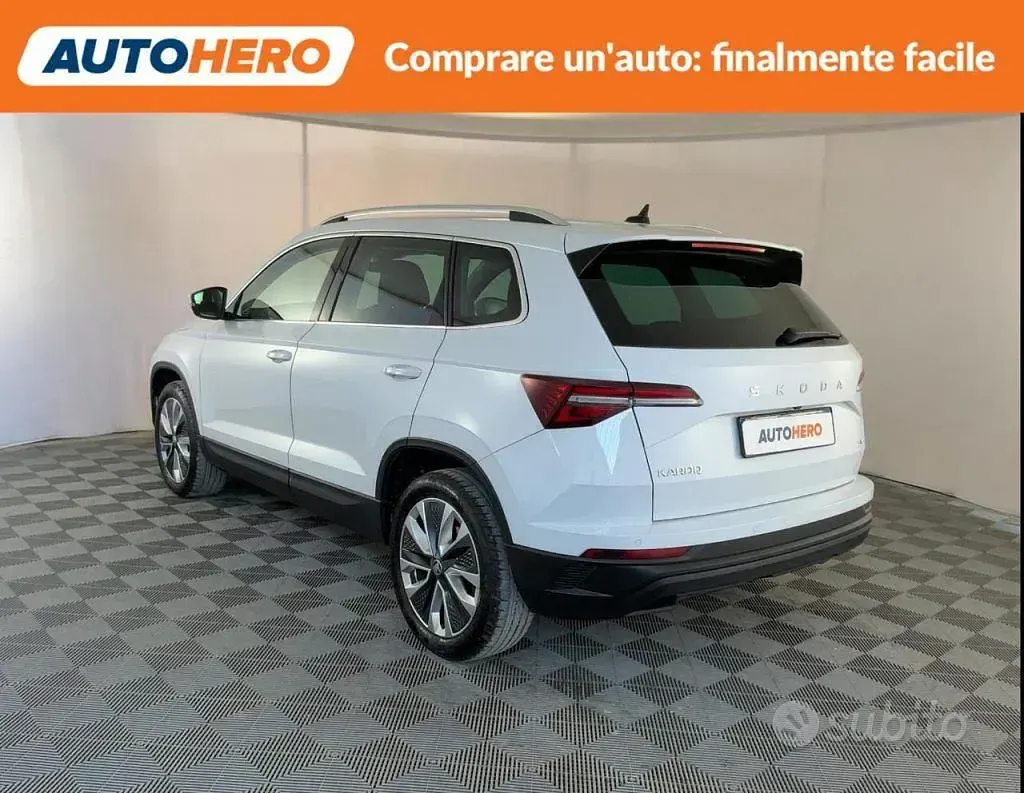 Usata Skoda Karoq 150 CV (110 kW) 2024 Bianco SUV