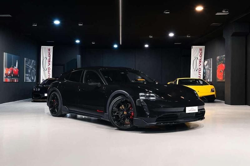 Usata Porsche Taycan Cross Turismo 139 kW (190 CV) 2023 Nero Station wagon